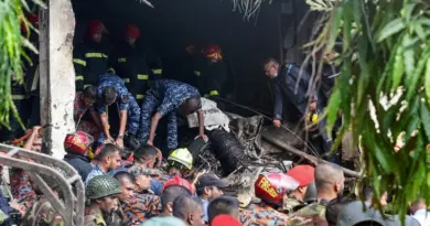Un avion de l’armée s’écrase sur une école au Bangladesh, au moins 16 morts