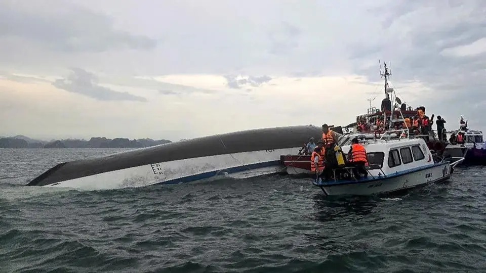 Vietnam : 34 morts après le naufrage d’un bateau touristique en Baie d’Halong