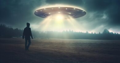 1.7 • Le danger potentiel des OVNI. Interrogation sur les origines de ces phénomènes