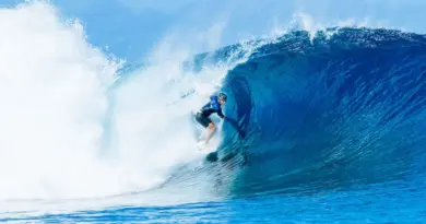 Tahiti Pro 2025 : Mihimana Braye se qualifie pour les demi finales
