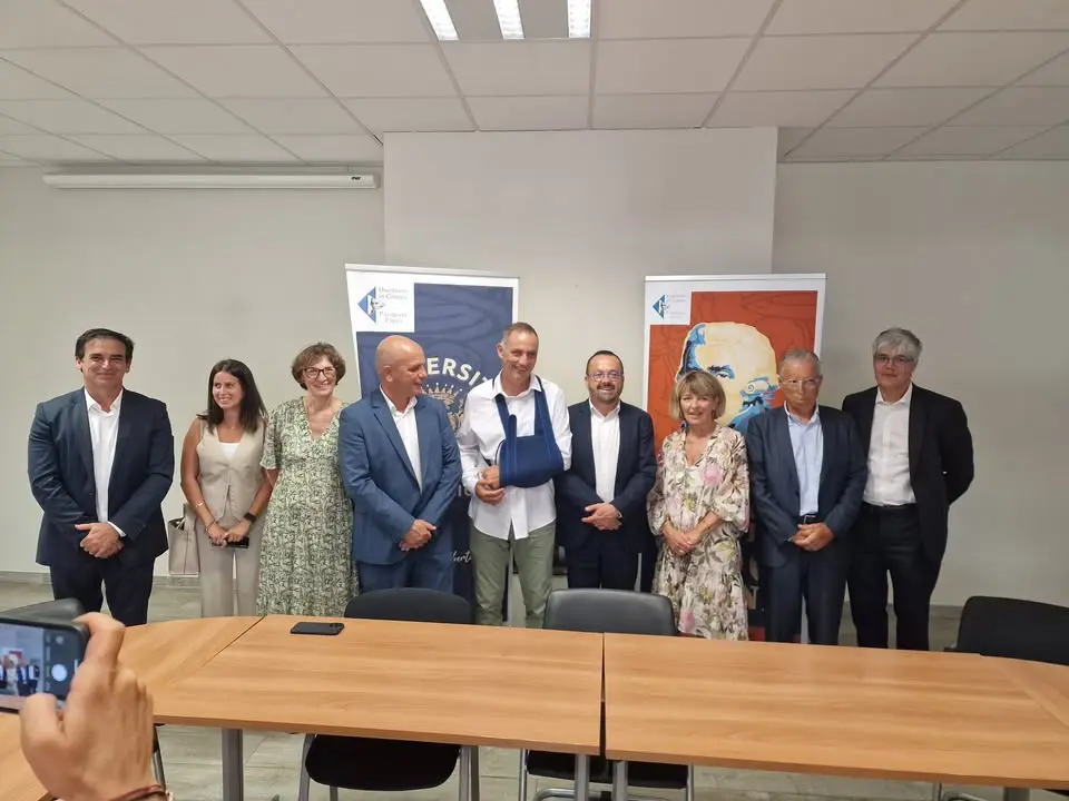 Photos from Gilles Simeoni's post