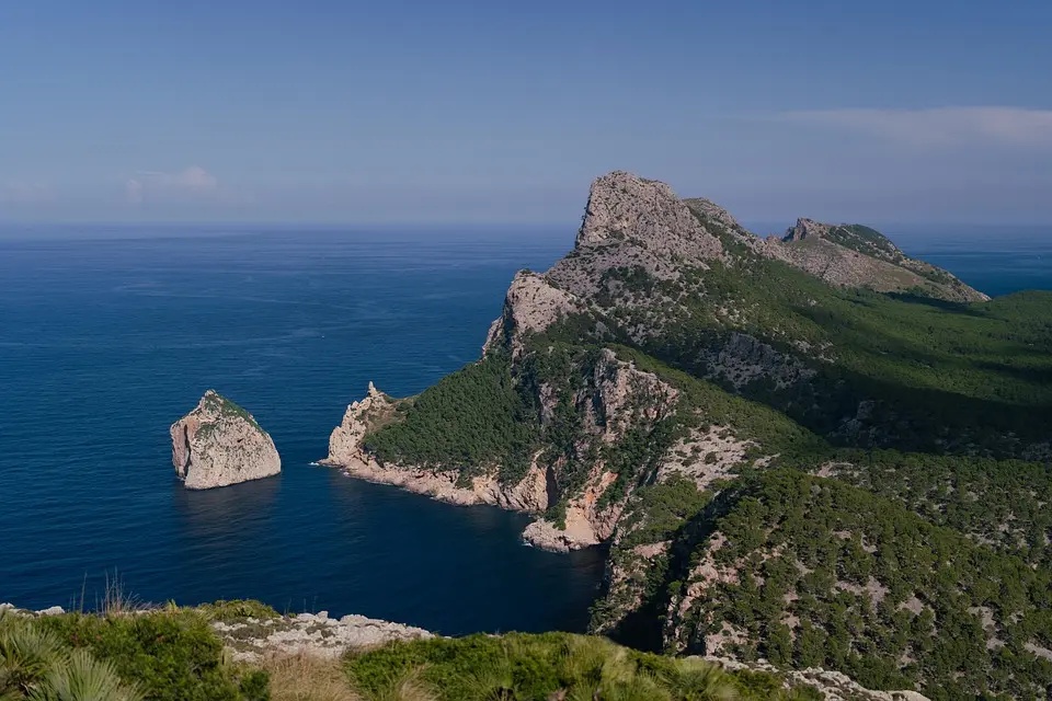 Corse, Ajaccio, Bastia, mountain, beach, sea, cliff, village, maquis, landscape