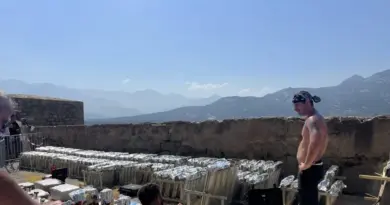 À Calvi, dans les coulisses du plus grand feu d'artifice de Corse pour le 15-Août