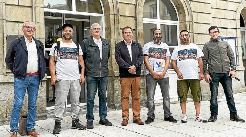 À Carhaix, la mairie soutient la marche solidaire en faveur de la Kabylie