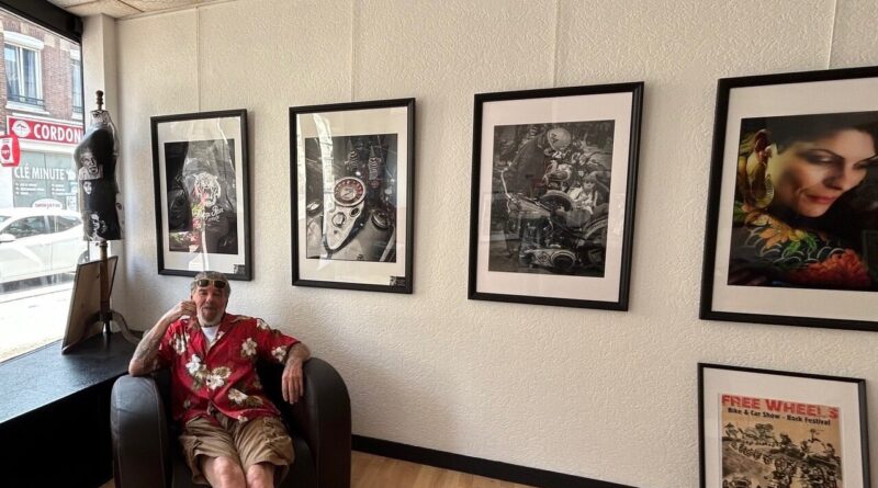 A Pacy-sur-Eure, Raskal Buck expose ses photos dans sa propre galerie