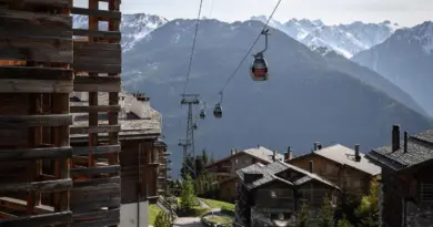 A Verbier, en Suisse, l’interdiction des résidences secondaires a freiné la bétonnisation, « mais les prix ont pris l’ascenseur »