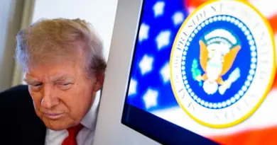 À la suite du sommet Russie-États-Unis, Trump renonce à taxer Pékin pour ses achats de pétrole russe