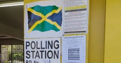 À quelques semaines de la fin de son mandat, le premier ministre de la Jamaïque annonce les élections.