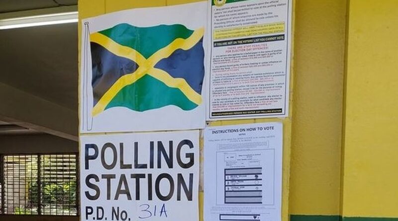 À quelques semaines de la fin de son mandat, le premier ministre de la Jamaïque annonce les élections.