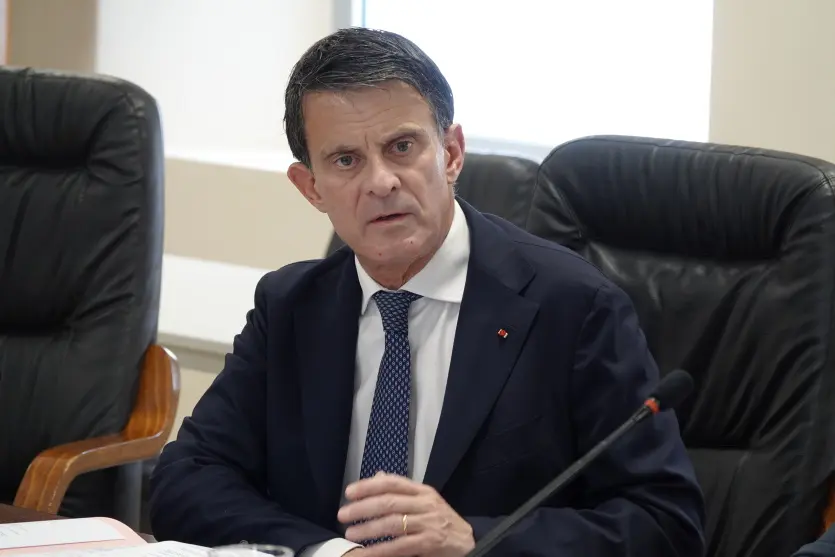 Accord de Bougival : Manuel Valls annonce son retour le 18 août