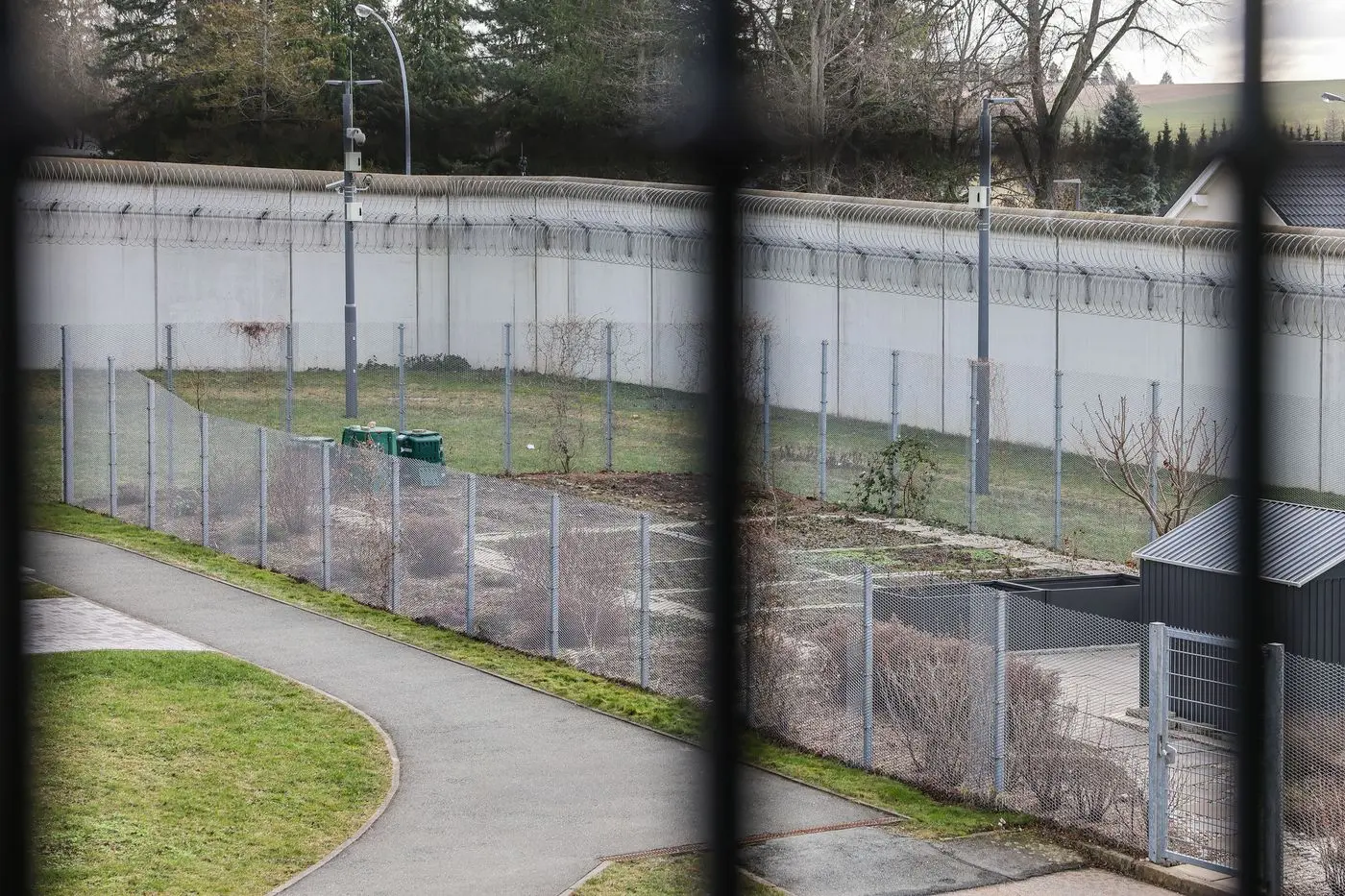 Allemagne : un néonazi aux portes de la prison pour femmes