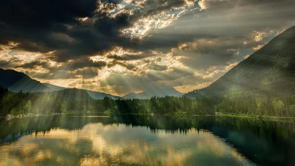 Auvergne-Rhône-Alpes, Lyon, Annecy, Alps, volcano, lake, mountain, ski, village