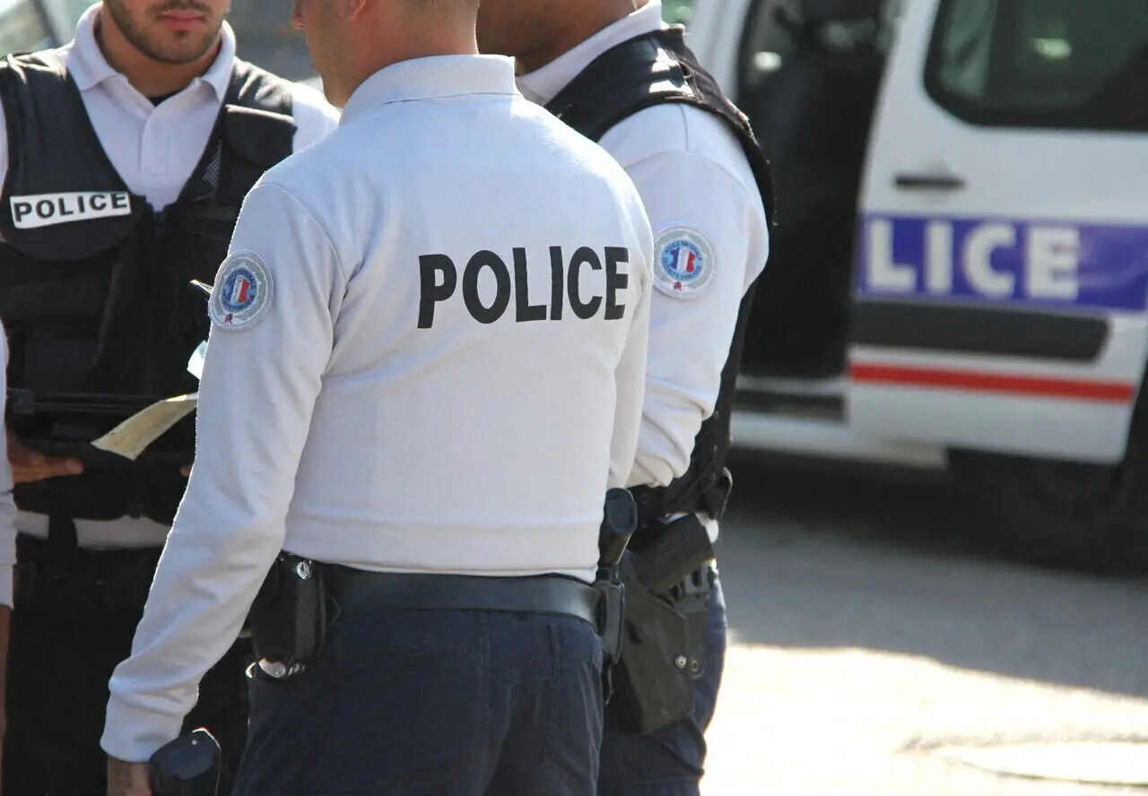 Après un saccage, un jeune homme blesse deux policiers à Cherbourg-en-Cotentin