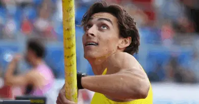 Athlétisme : Armand Duplantis s'offre son 13ème record du monde en franchissant 6,29m