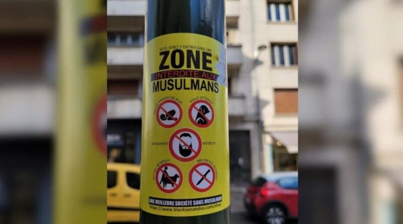 Autocollants racistes et néonazis à Orléans : l'auteur des faits condamné à six mois de prison avec sursis - ici