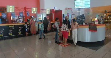 "Avant, on ne voyait pas un millimètre de carrelage" : le cinéma d'Audincourt touché par la crise de la fréquentation - ici