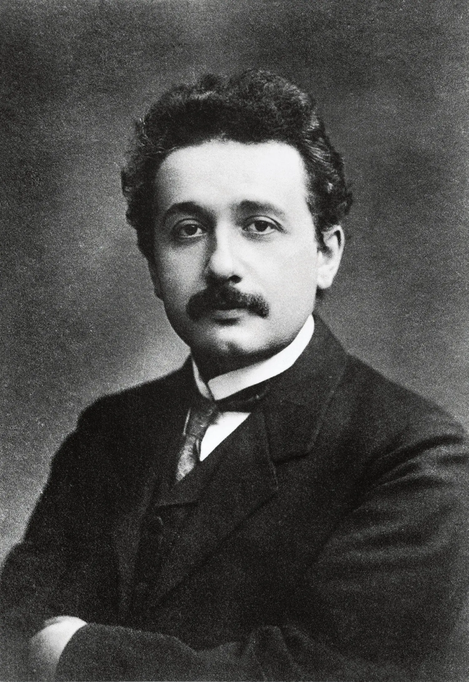 Avec la formule « E = mc² », Albert Einstein change à jamais la compréhension du temps, de l’espace et de l’énergie - L'Humanité
