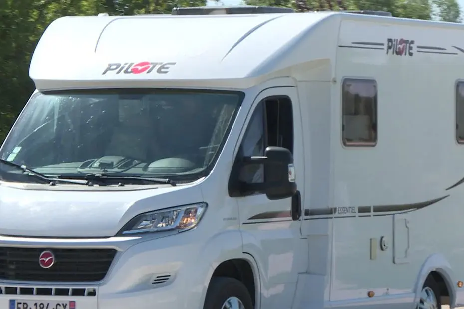 "Avec le camping-car, on se laisse porter" : des vacanciers de plus en plus séduits par le voyage en itinérance