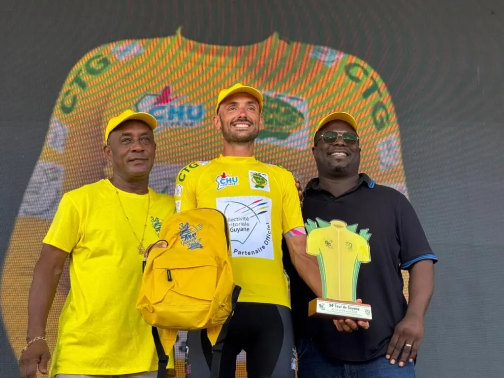 Benjamin Bousquet : " Le maillot jaune est sur nos épaules !"