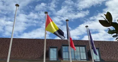 Besançon : la Ville porte plainte après le remplacement du drapeau ukrainien par le drapeau bisontin