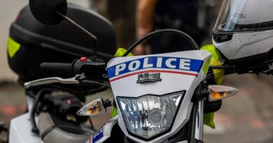 police- stups