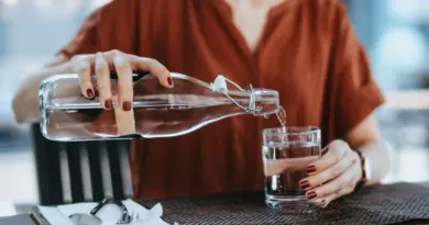 Boire beaucoup d'eau : solution efficace pour perdre du poids ? - ici