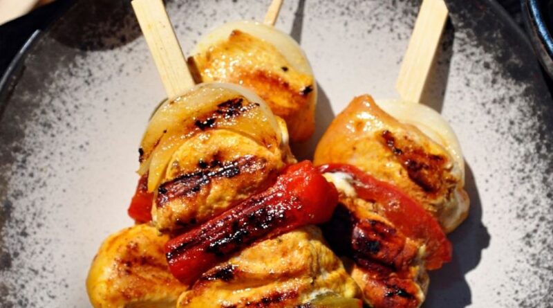 Brochettes de poulet aux poivrons