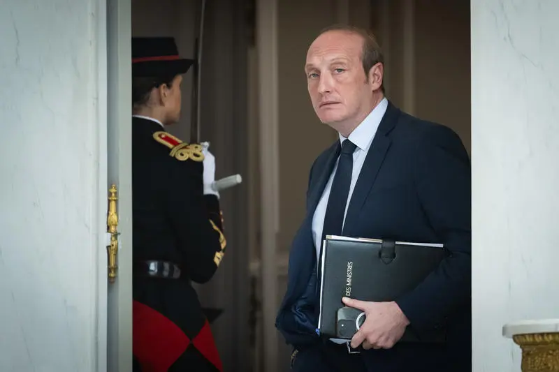Budget : Laurent Marcangeli confirme la saignée pour les fonctionnaires, mais envisage une refonte des grilles indiciaires - L'Humanité