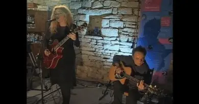 Bugale Breizh - Nolwenn Korbell accompagnée par Soig Siberil