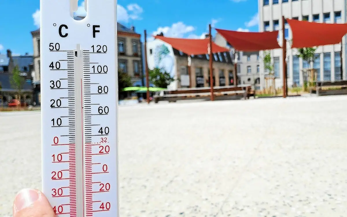 Canicule : une chaleur « d’un niveau exceptionnel » attendue dans le sud de la France ce lundi, 12 départements en vigilance rouge
