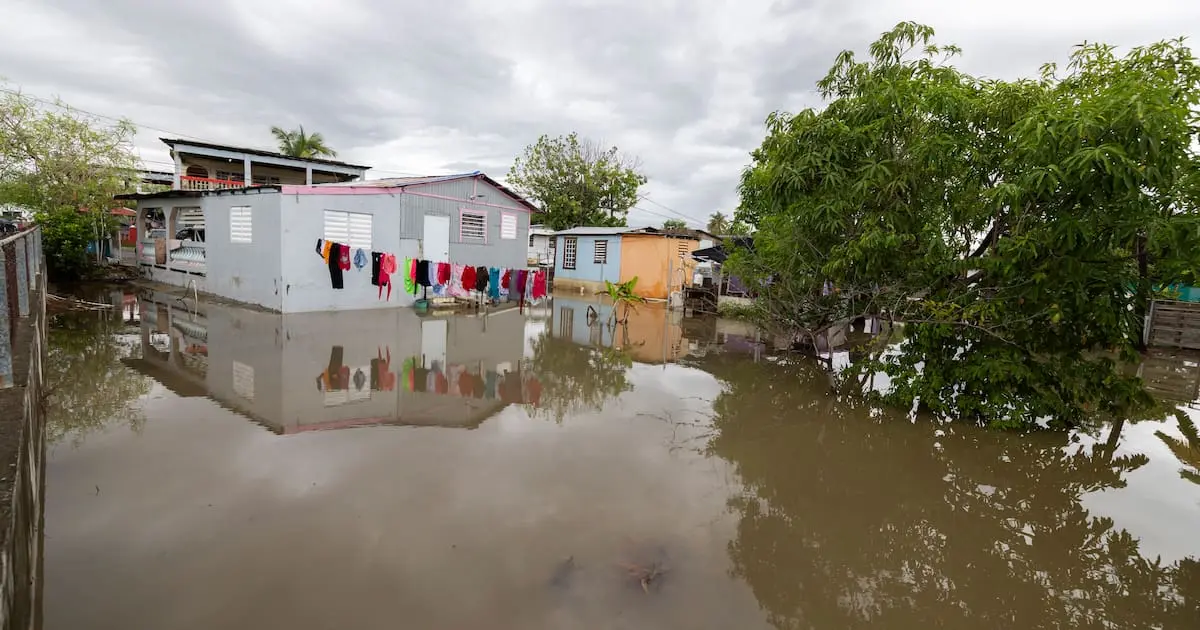 Caraïbes : l’ouragan Erin se renforce en catégorie 4, direction des Bahamas