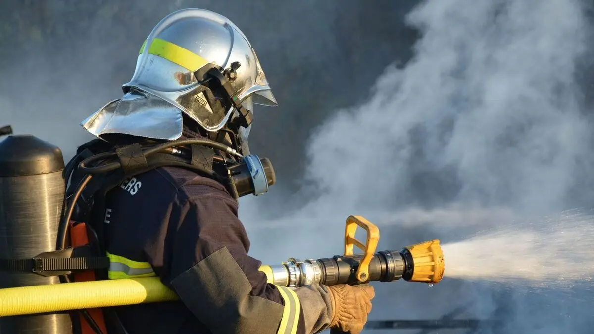 Cergy : il met le feu à son immeuble et finit aux urgences le visage brûlé