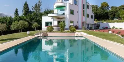 Ces cinq villas de célébrités sont à vendre sur la Côte d'Azur