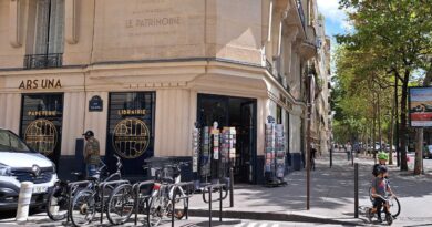 "C'est ma madeleine de Proust" : depuis 100 ans, cette librairie équipe les écoliers du 17e arrondissement