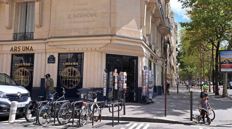 "C'est ma madeleine de Proust" : depuis 100 ans, cette librairie équipe les écoliers du 17e arrondissement