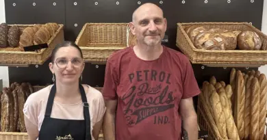 Cet artisan Compagnon et sa femme reprennent cette boulangerie dans le Sud Manche