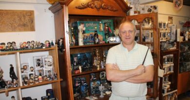 Cet hôtelier est contraint de vendre sa superbe collection Harry Potter pour sauver son établissement
