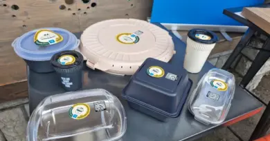 Cette pizzeria du Bourget-du-Lac propose des boîtes en plastique pour réduire les déchets de la vente à emporter - ici