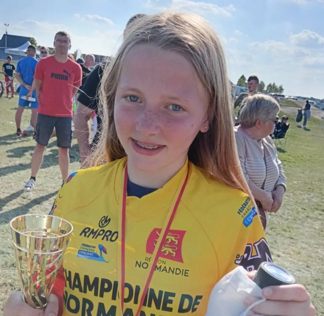Championne de Normandie, Stella Renard,11 ans, est l'étoile montante du BMX à Vire