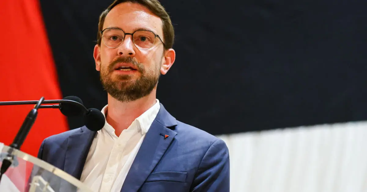Chuchotements. Le député LFI du Bas-Rhin Emmanuel Fernandes pour l’extension du régime local