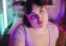 Comprendre le 'Gen Z stare', ce regard propre à la génération Z - RTBF Actus