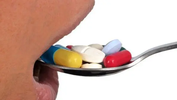 Conseils dangereux, vidéos truquées... Comment l'IA amplifie la désinformation médicale sur les réseaux sociaux : épisode du podcast Comment l'IA nous trompe