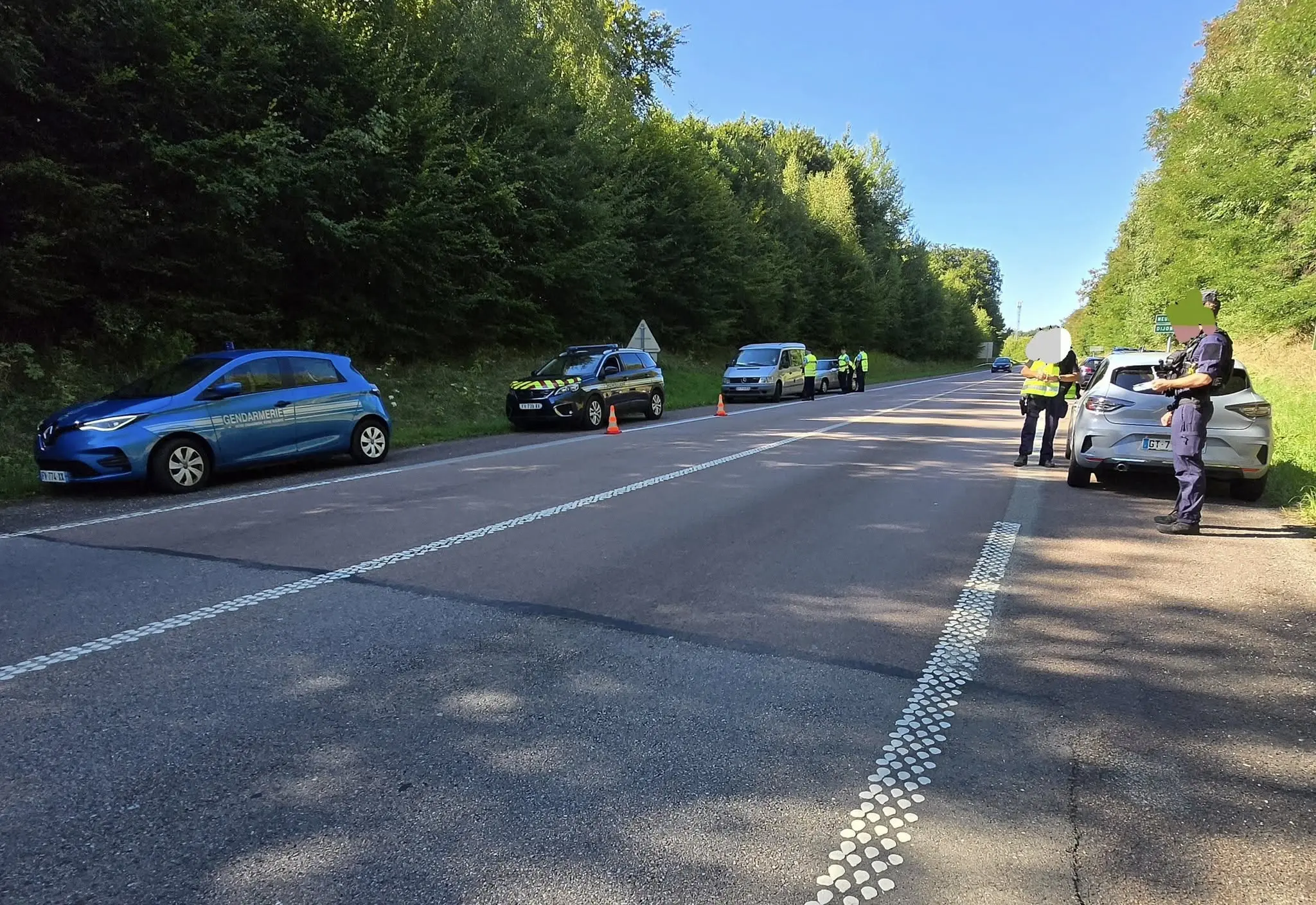 Contrôle routier sur la RD 166 : prévention et sécurité renforcées après un accident mortel