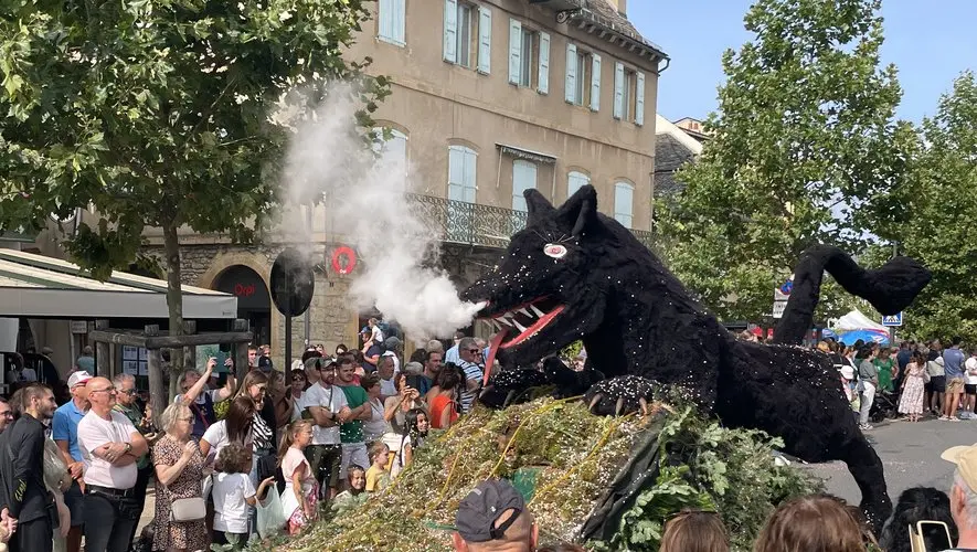 Corso, musique, manèges et confettis, la ville de Mende passe en mode fête