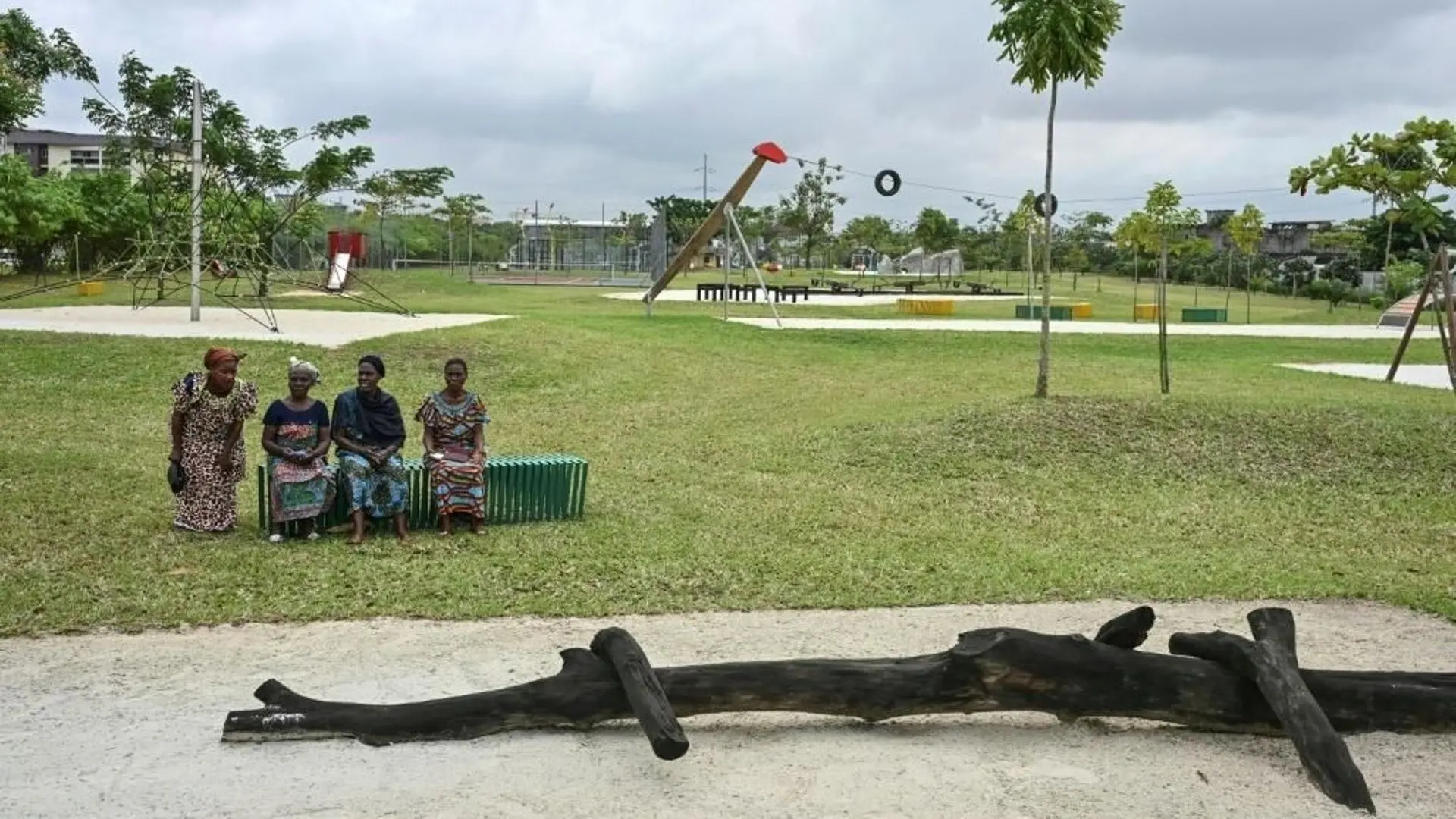 Côte d'Ivoire : à Abidjan, une ancienne décharge transformée en parc urbain - RTBF Actus