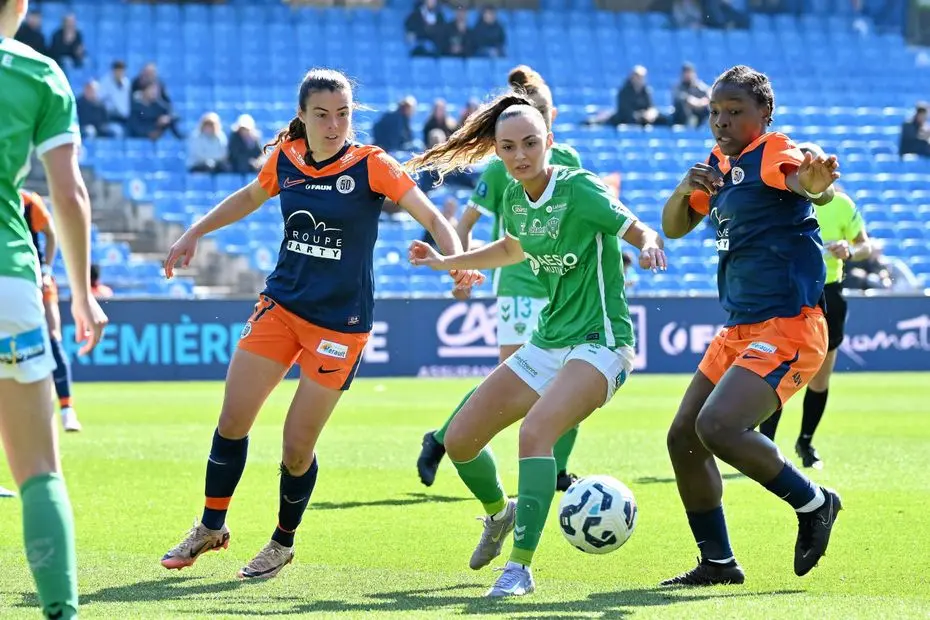 DÉCRYPTAGE. Clubs en détresse, sponsors absents, invisibilisation : pourquoi l'écosystème du sport féminin peine à s'imposer face aux équipes masculines