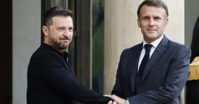 DIRECT. Guerre en Ukraine : "La réponse est non, si vous voulez mon intime conviction"… Vladimir Poutine ne veut pas la paix, selon Emmanuel Macron