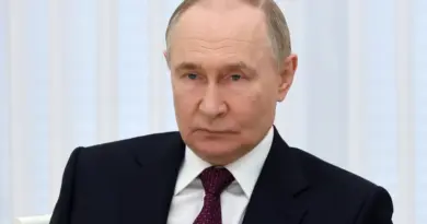 DIRECT TERMINÉ - Guerre en Ukraine : Vladimir Poutine a proposé de rencontrer Zelensky à Moscou, lors de son appel avec Trump