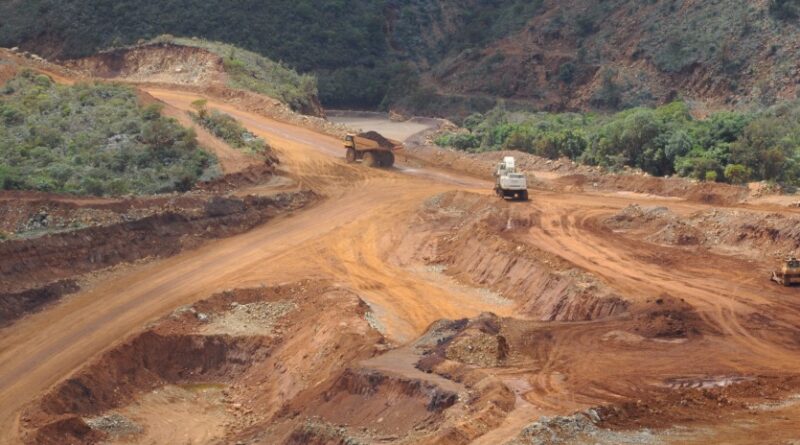 [DOSSIER] Nickel, un secteur en crise et 4 000 emplois à sauver