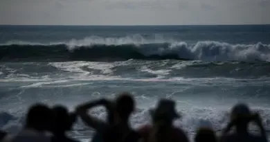 De la Bretagne à la côte basque, les images de la houle puissante générée par l’ex-ouragan Erin